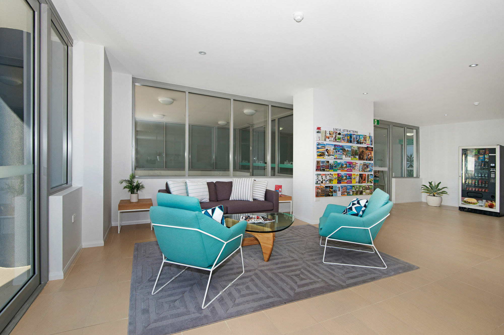 Allure Hotel & Apartments Townsville Exteriör bild