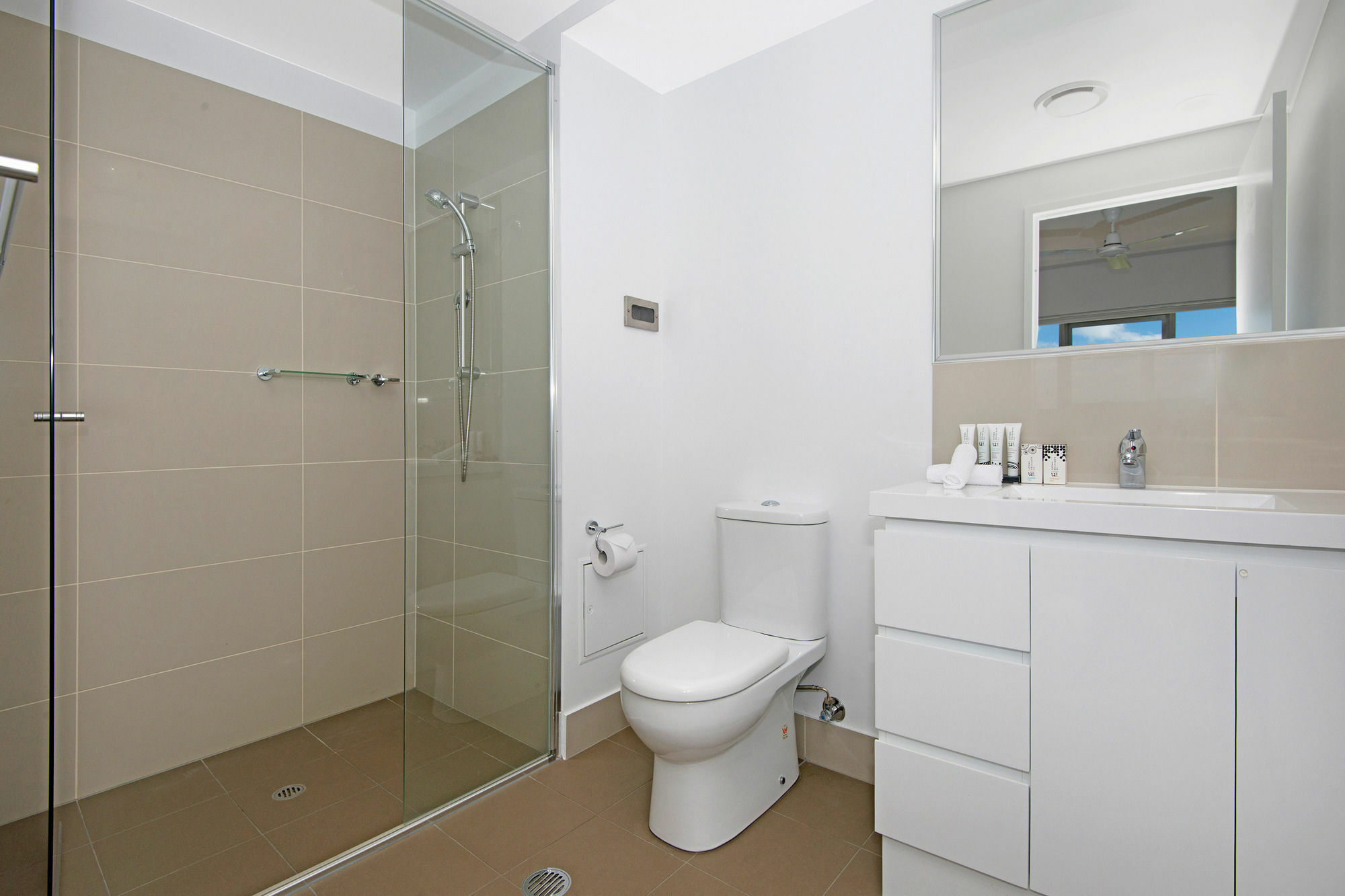 Allure Hotel & Apartments Townsville Exteriör bild