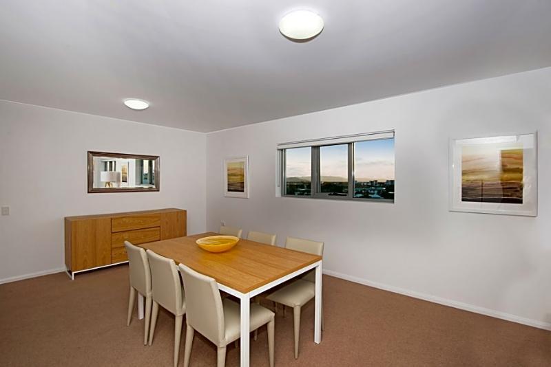Allure Hotel & Apartments Townsville Exteriör bild
